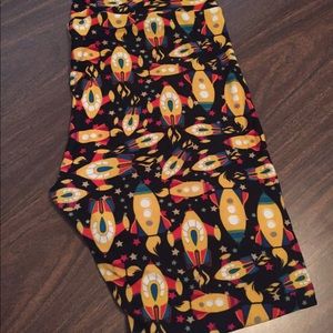 LulaRoe leggings - rocketships